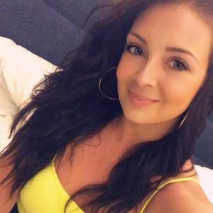 Meet your Posher, Jacinthe